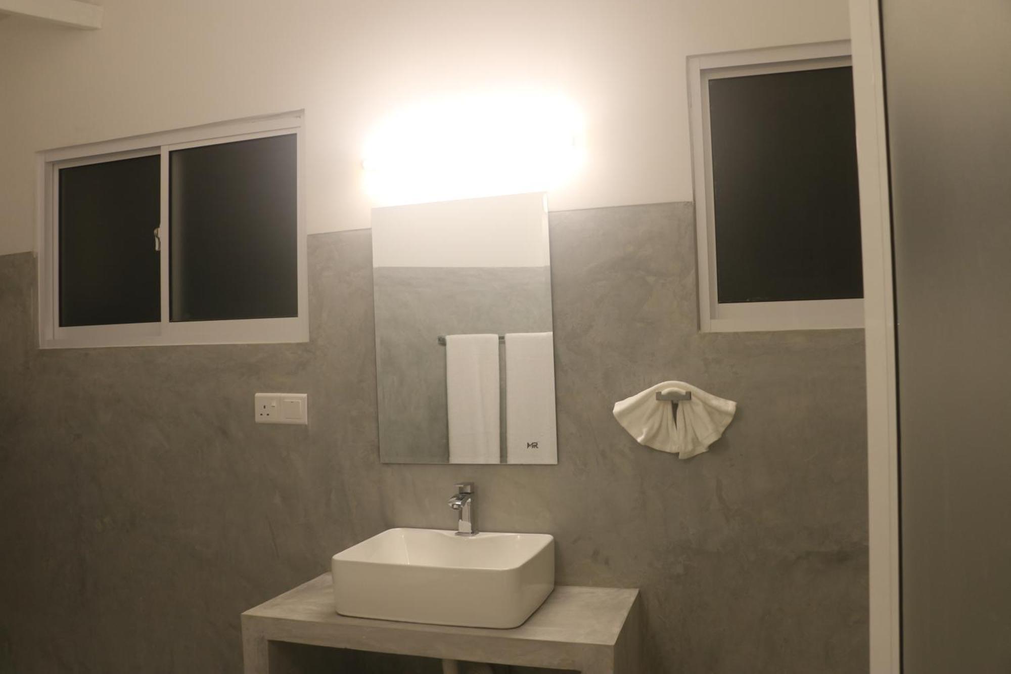 A.V.N Homestay Unawatuna Bagian luar foto
