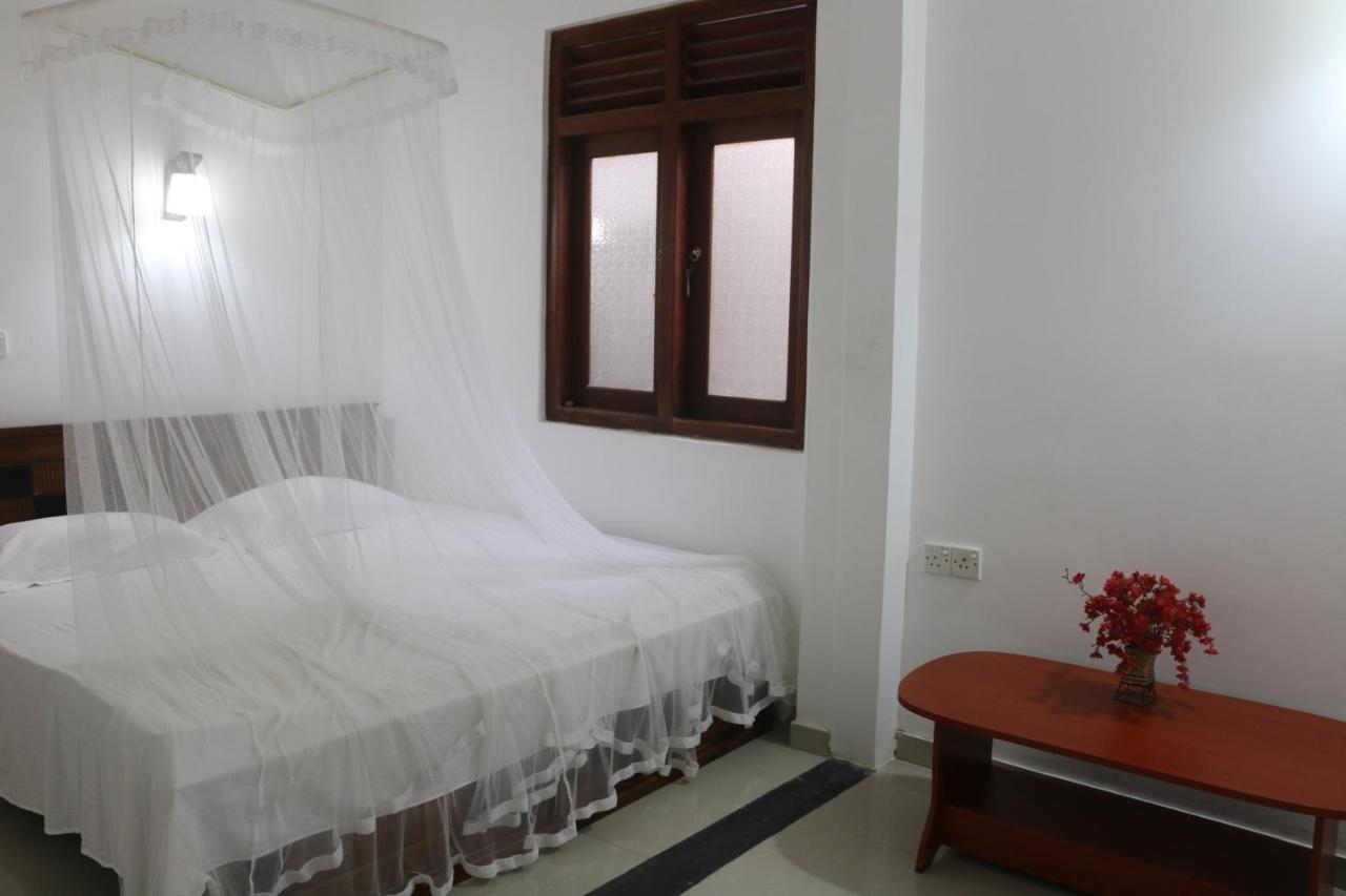 A.V.N Homestay Unawatuna Bagian luar foto